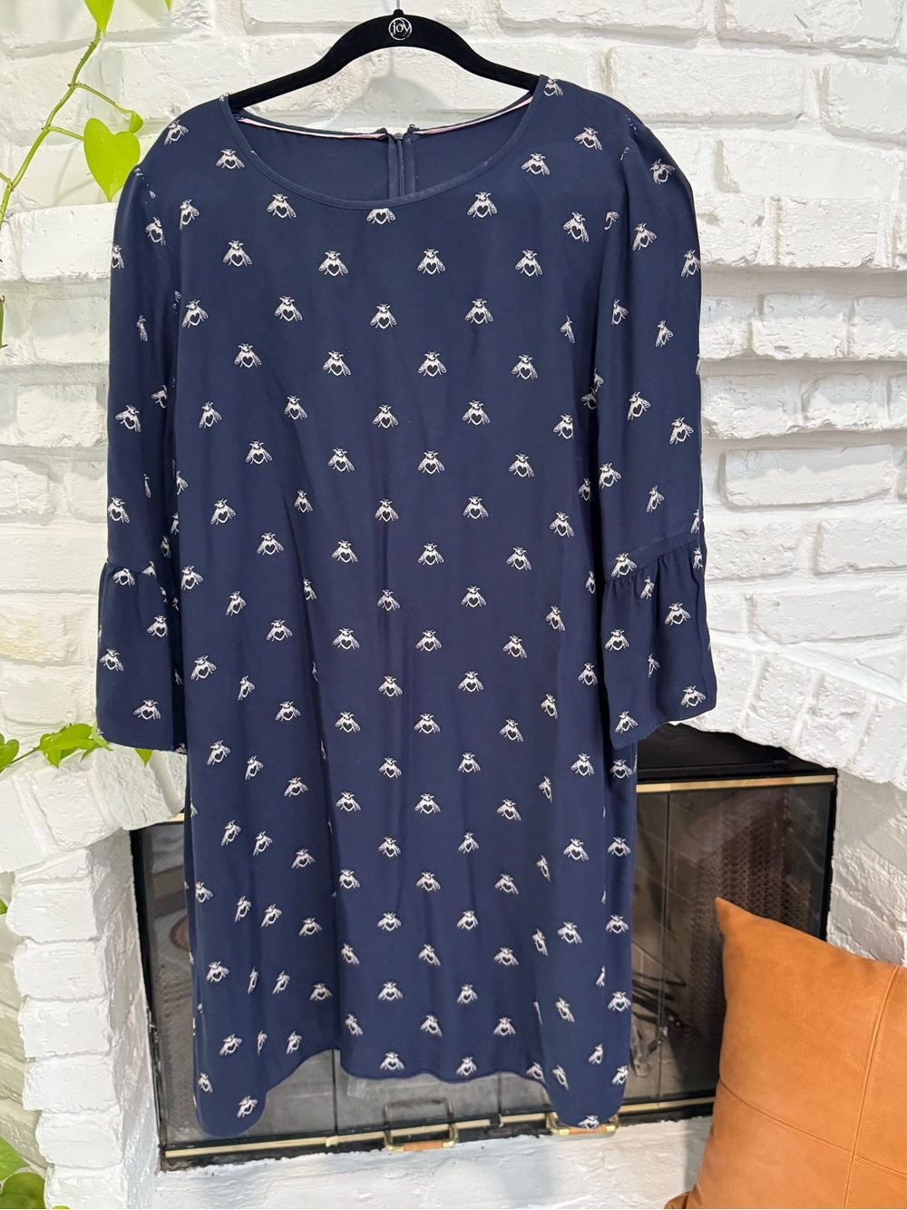 Navy Bumblebee Long-Sleeve Shift Dress